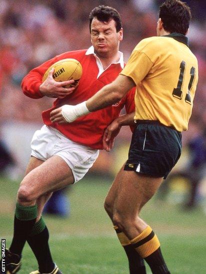 Ieuan Evans and David Campese in action during the third and deciding Test in Sydney in 1989