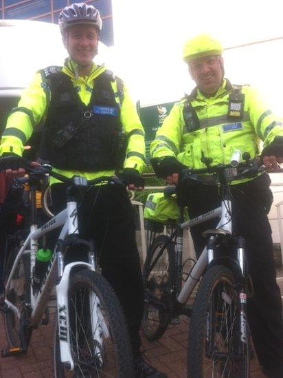 Sgt Scott Askew (left) and PCSO Nev Davies