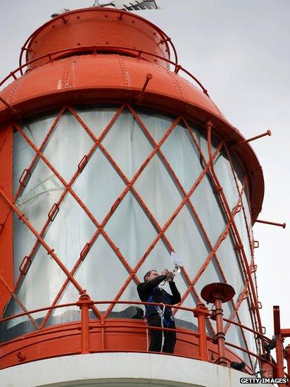 Lone player on Souter Lighthouse