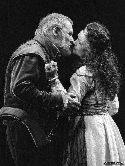 Anthony Hopkins and Judi Dench in Antony and Cleopatra