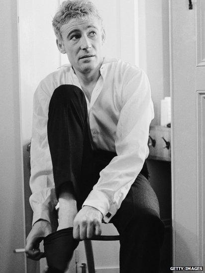 Peter O'Toole in his dressing room at the Old Vic in 1963 before Laurence Olivier's staging of Hamlet