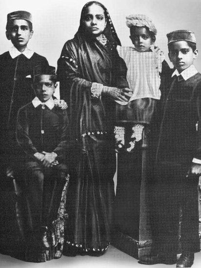 Gandhi's family, 1901