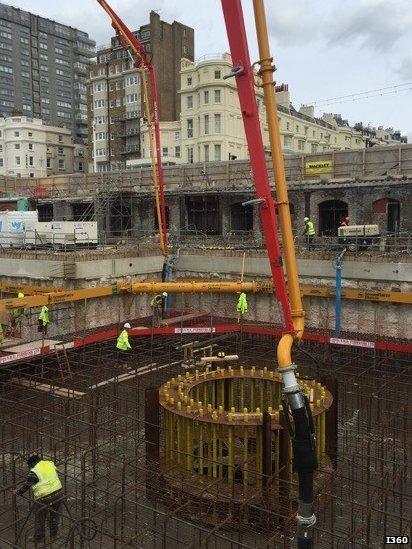 Work on the i360 site