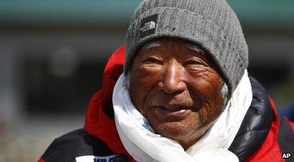 80-year-old Japanese climber Yuichiro Miura