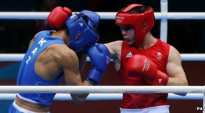 Freddie Evans in action against Serik Sapiyev in his final