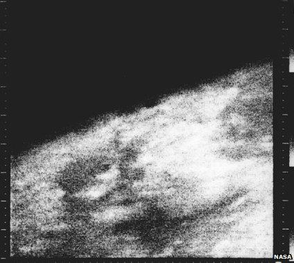 The first view of Mars taken from Mariner 4