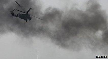 Ukraine airport battle