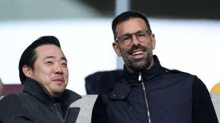 Aiyawatt Srivaddhanaprabha and Ruud Van Nistelrooy