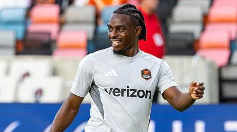 New Doncaster forward Toyosi Olusanya