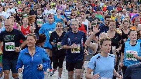 Cardiff Half Marathon runners