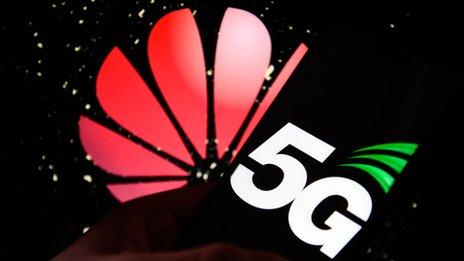 Huawei / 5G logos