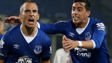 Everton players celebrate