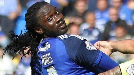 Kenwyne Jones (L)