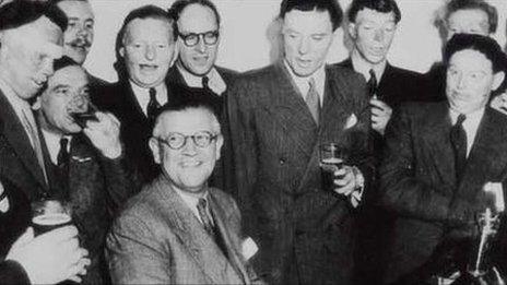 Patients at East Grinstead with Archibald McIndoe (Photo: Guinea Pig Club and Queen Victoria Hospital NHS Foundation Trust)