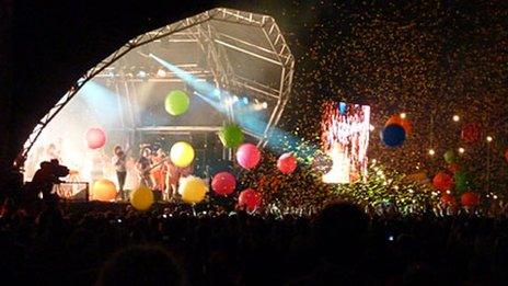 Flaming Lips yn Green Man 2010