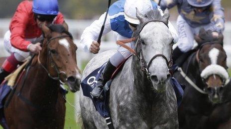 Solow wins Queen Elizabeth II Stakes at Ascot