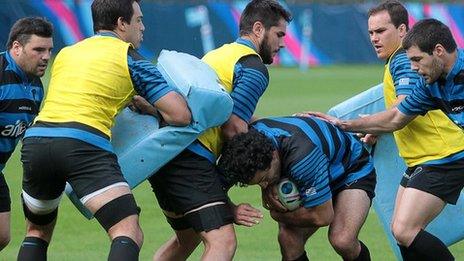 Uruguay train ahead of meeting Wales