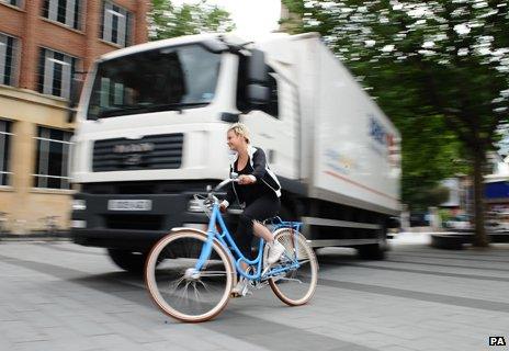 Cyclist and HGV lorry