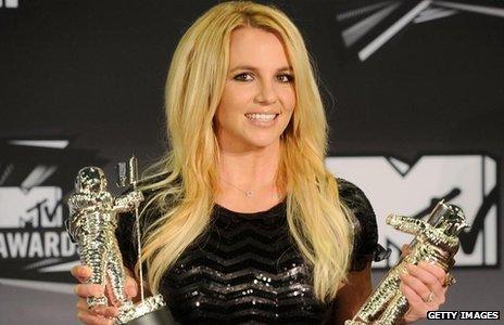 Britney Spears with her MTV Awards in 2011