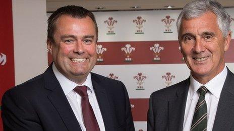 Martyn Phillips and WRU chairman Gareth Davies