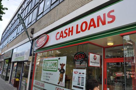 Cash Loans sign, High Street North