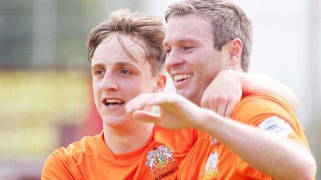 Glenavon celebrated a 3-0 win away to Warrenpoint Town