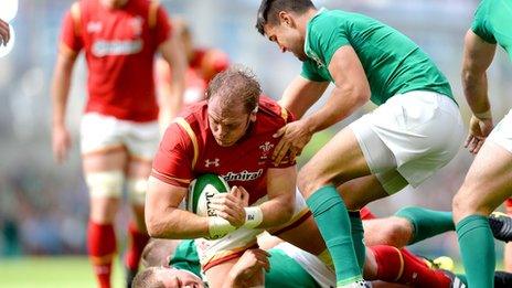 Alun Wyn Jones in action against Ireland