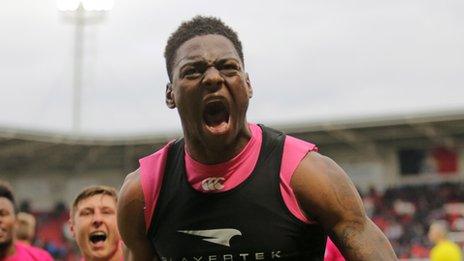 Ricardo Santos celebrates his late goal