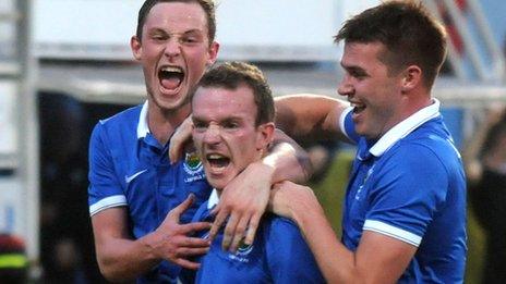 David Kee celebrates after scoring for Linfield