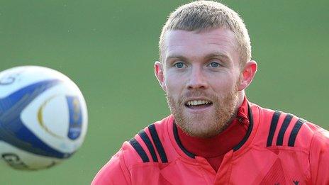 Ireland winger Keith Earls has signed a new contract with Munster