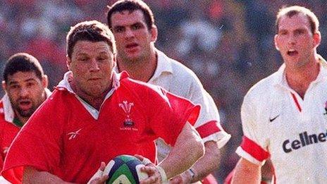 Scott Gibbs head for the line for Wales against England at Wembley in 1999