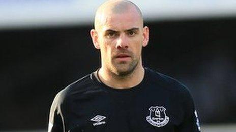 Everton midfielder Darron Gibson