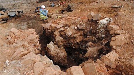 A photo of the Roman lime kiln on the route of the new Porthmadog bypass