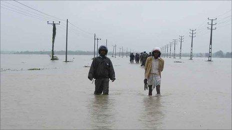 Flooded road in Sri Lanka