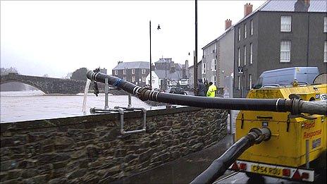 Flood defences at the Pont Fawr Bridge, Llanwrst, on Saturday Photo: Environment Agency