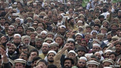 Jamaat-e-Islami supporters protest against the US in Lahore