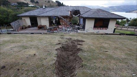 House hit by a boulder in Lyttelton, new Zealand, on 24 February 2011