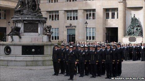 HMS Liverpool crew ahead behind St George's Hall