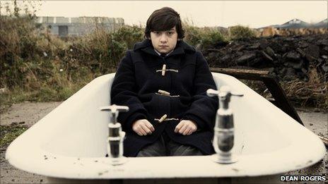 A scene from Submarine featuring Craig Roberts as Oliver