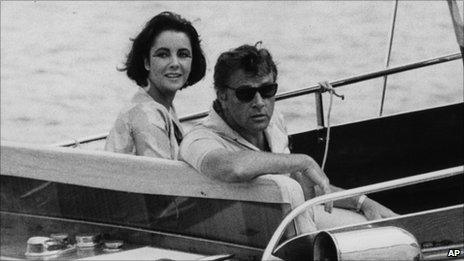 Elizabeth Taylor and Richard Burton in 1962