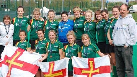 Guernsey Ladies hockey team and coaches