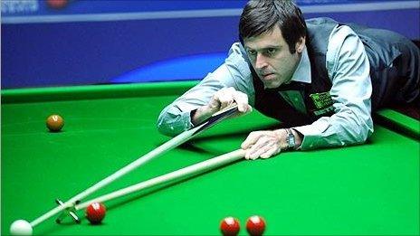 Ronnie O'Sullivan in action at the Crucible