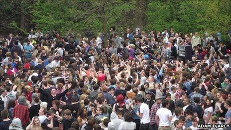 Thousands turned up for the unofficial street party