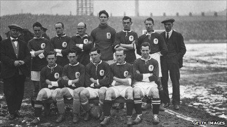 The Wales national football team about to face England at Blackburn, 4 March, 1924. From left to right are Latham (trainer), H P Evans (Cardiff City), J Nicholls (Newport County), Moses Russell (Plymouth Argyle), Gray (Oldham Athletic), Jenkins (Brighton and Hove Albion), Jennings (Bolton Wanderers), Billy Meredith (international veteran), W Davies (Swansea Town), L Davies (Cardiff City), Fred Keenor (Cardiff City), Richards (West Ham United) and Vizard (Bolton Wanderers). Photo by A. R. Coster/Topical Press Agency/Getty Images