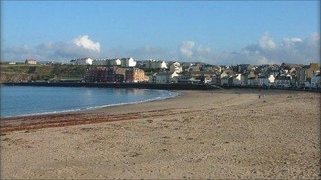 Peel Beach courtesy Manxscenes.com