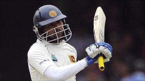 Sri Lanka's Tillakaratne Dilshan tormented England's bowlers throughout his innings