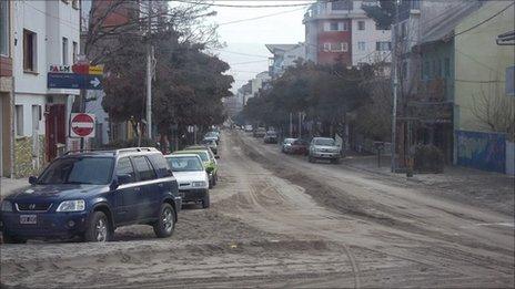 Ash covers the streets of Bariloche. Photo: Andrea Duprez