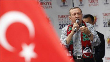 Turkish Prime Minister Recep Tayyip Erdogan addresses supporters in Diyarbakir, 1 June