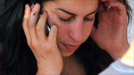 Amy Winehouse arrives in Belgrade, Serbia (18 June 2011)