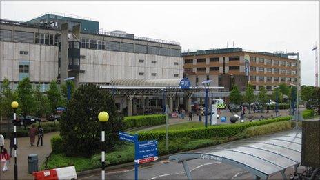 main entrance of Southampton General Hospital